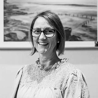 Dr Vanessa Barry